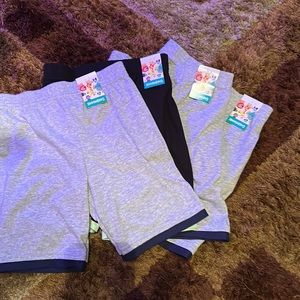 Bundle of 6,4shorts 5t little boys garanimals and 2 T-shirts all brand new